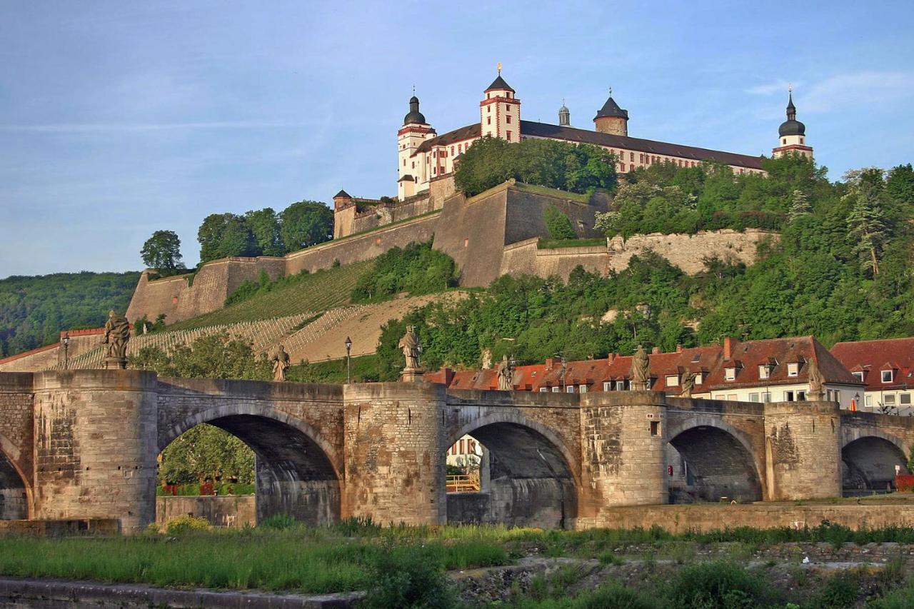 Attraktive 3-Zimmerwohnung - Zentrum Wuerzburg & Naehe Bahnhof ภายนอก รูปภาพ